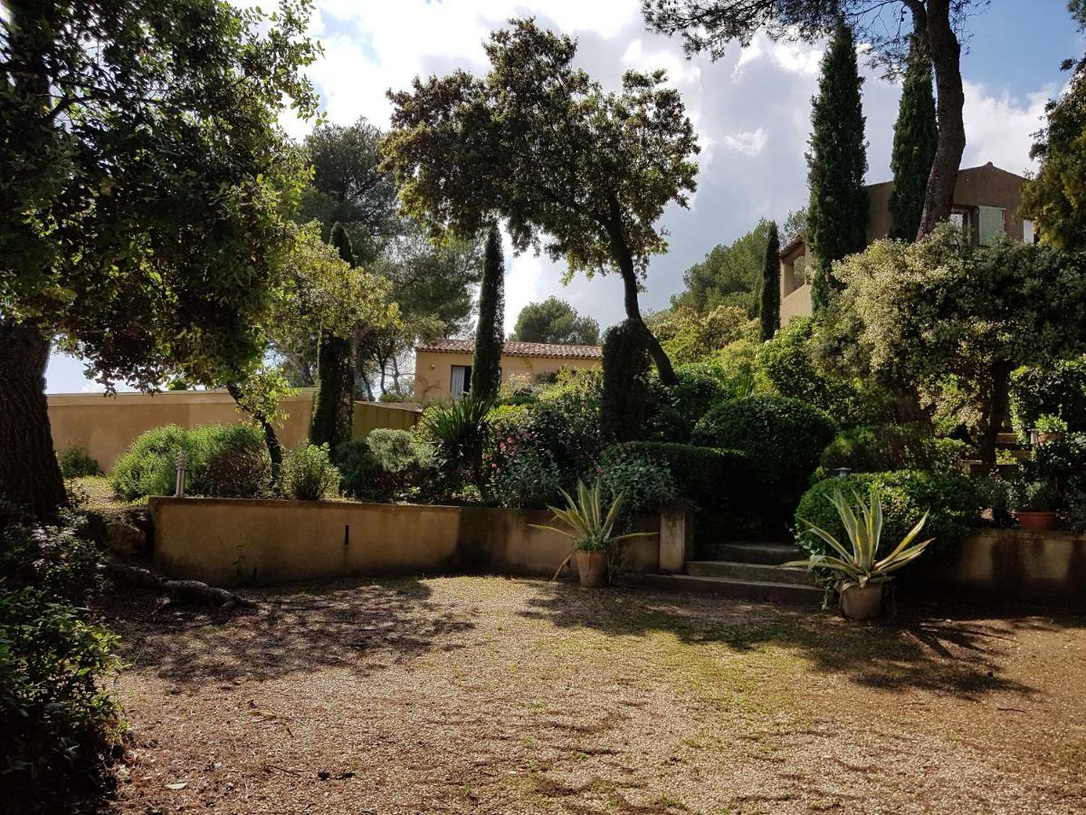 La Maison De Charlie Vaugines Екстериор снимка